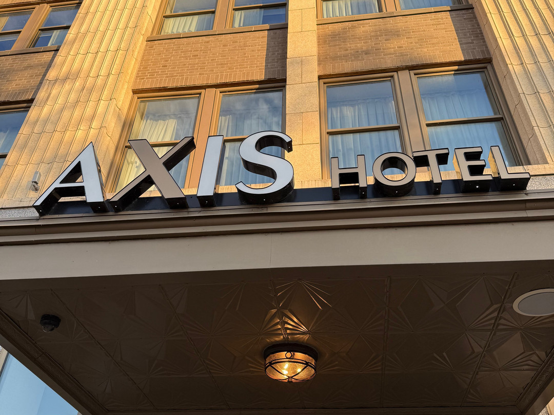 莫林轴心酒店，希尔顿启缤精选主图