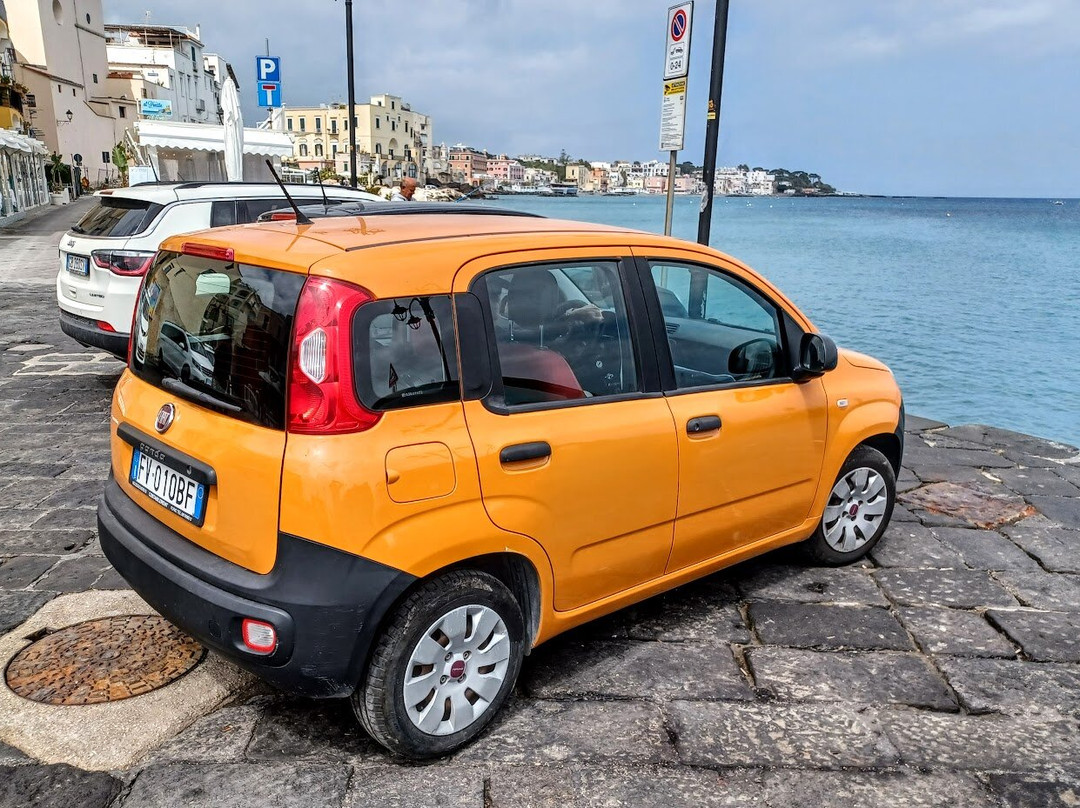 Noleggio Scooter & Auto A Ischia - CostabileRent-伊斯基亚必去景点