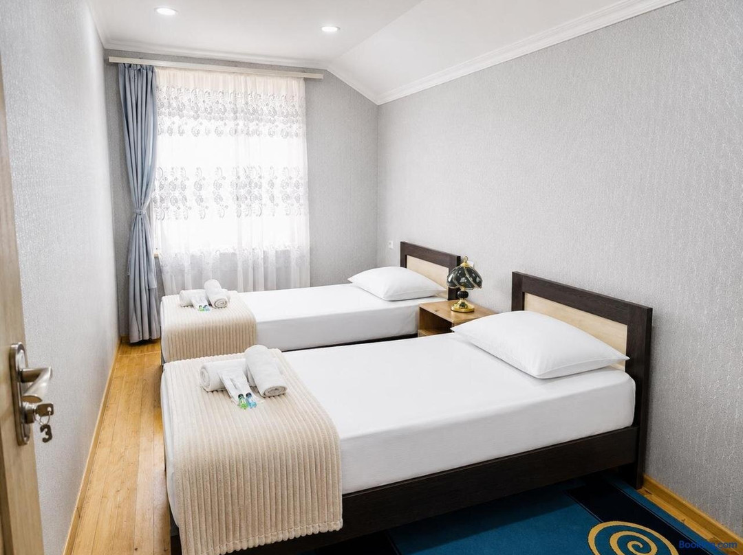 Chkalovka Guest House with Sevan View
