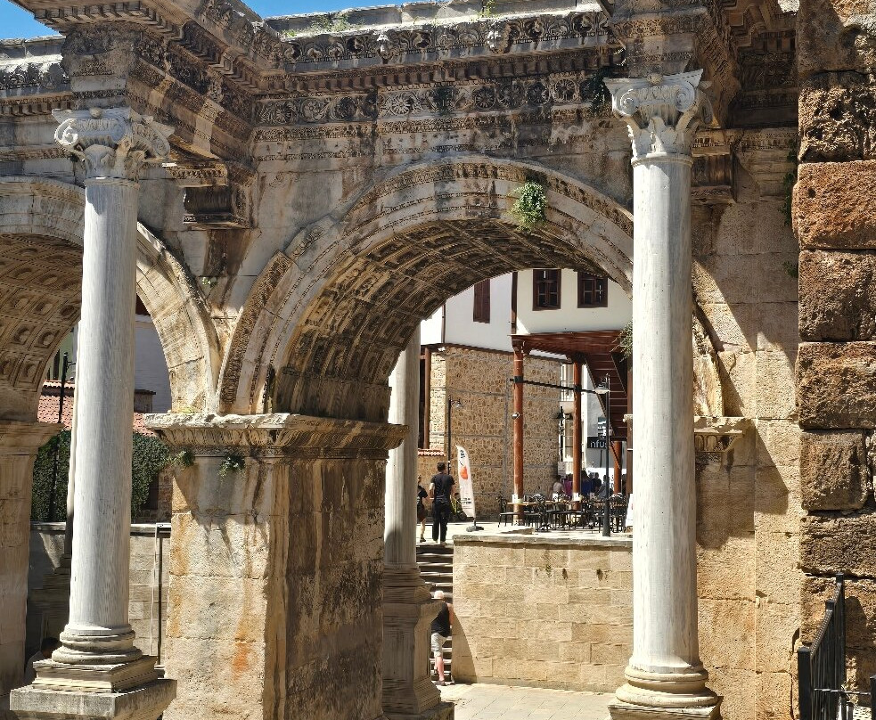 Hadrian's Gate-安塔利亚必去景点