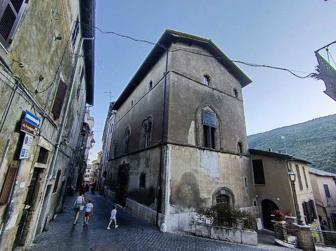 Palazzo Apolloni