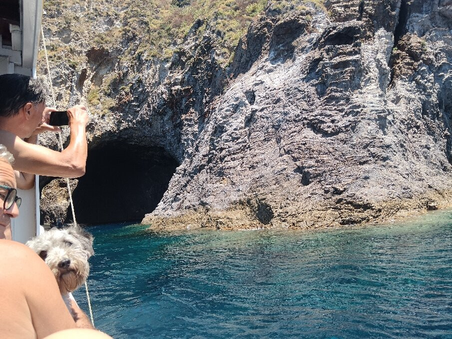 Noleggio Barche Arcobaleno-Parmarola Island必去景点