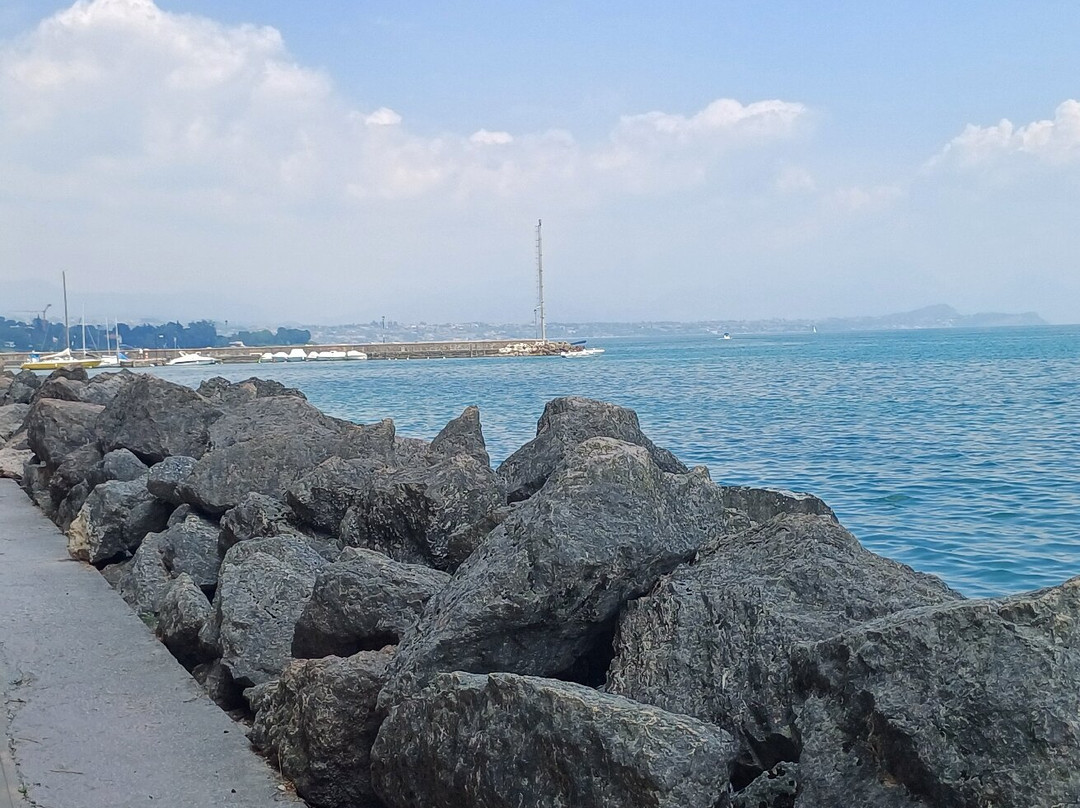 Lungolago Di Desenzano Del Garda-代森扎诺-德尔加达必去景点