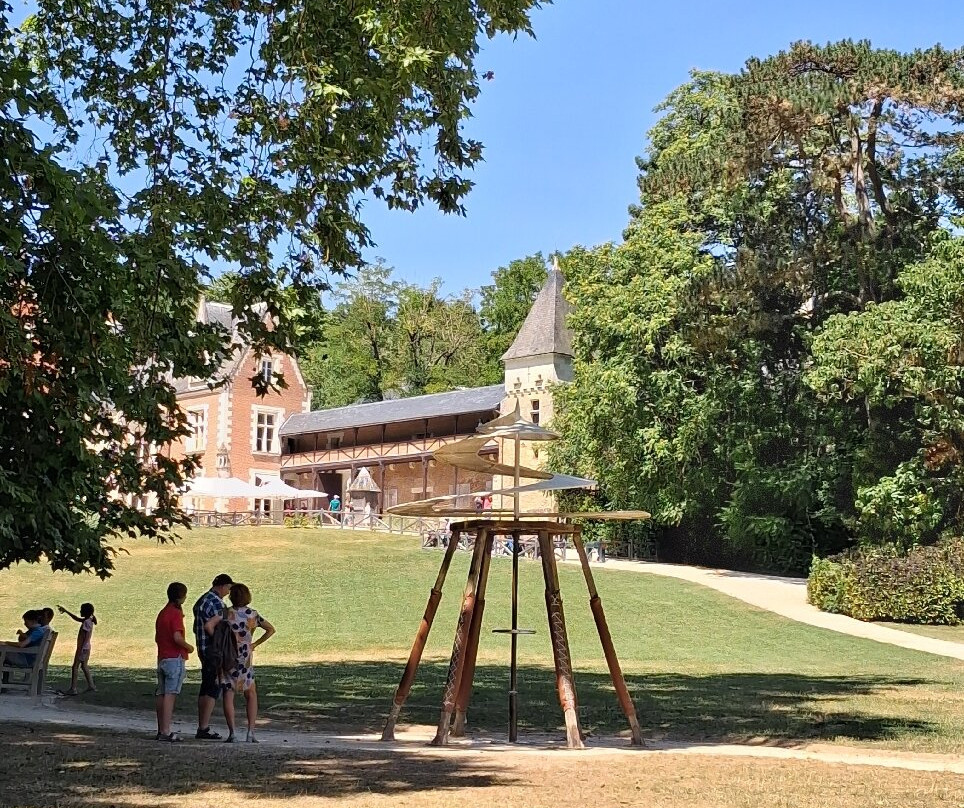 Chateau De Clos Luce-昂布瓦斯必去景点