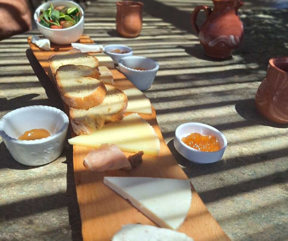Diaseli Traditional Cheesery-埃欧斯岛必去景点