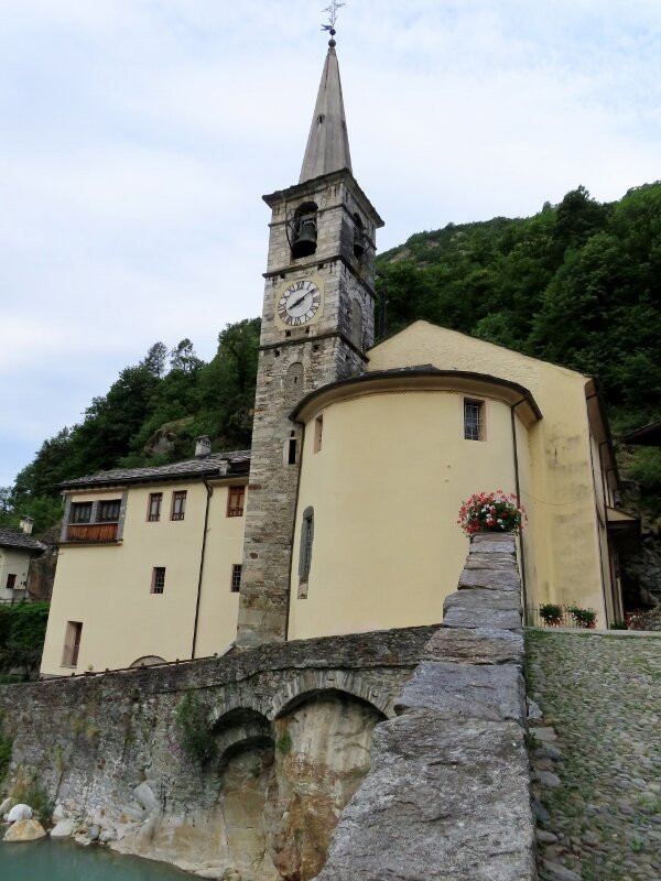 Chiesa Parrocchiale S. Antonio Abate-Fontainemore必去景点