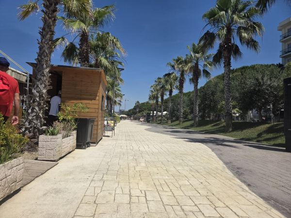 桑迪海滩度假村-旅行者