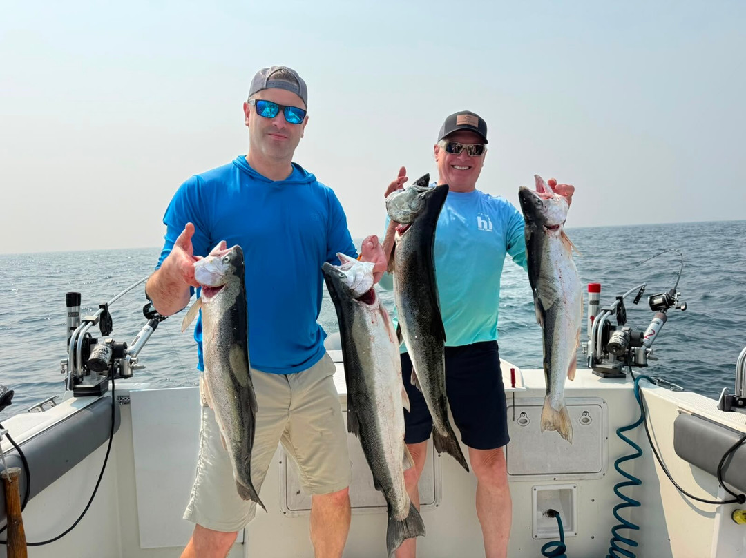 Fish Finder Charters-Carrying Place必去景点