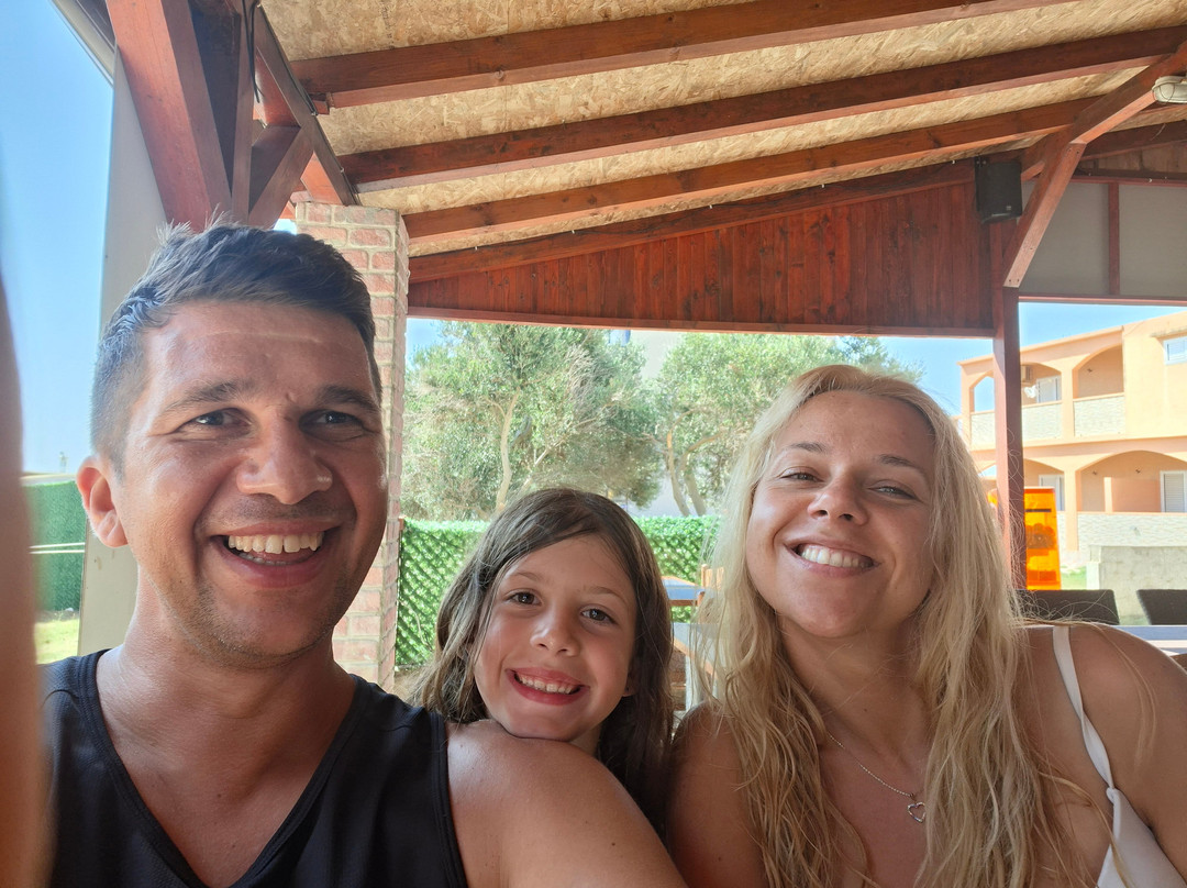 La Familia Grill