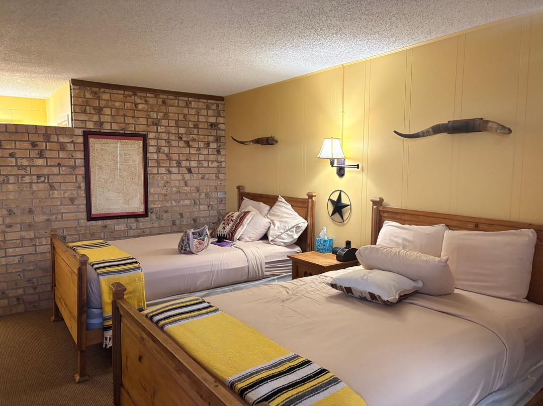 Texas Ranger Motel & RV Park主图