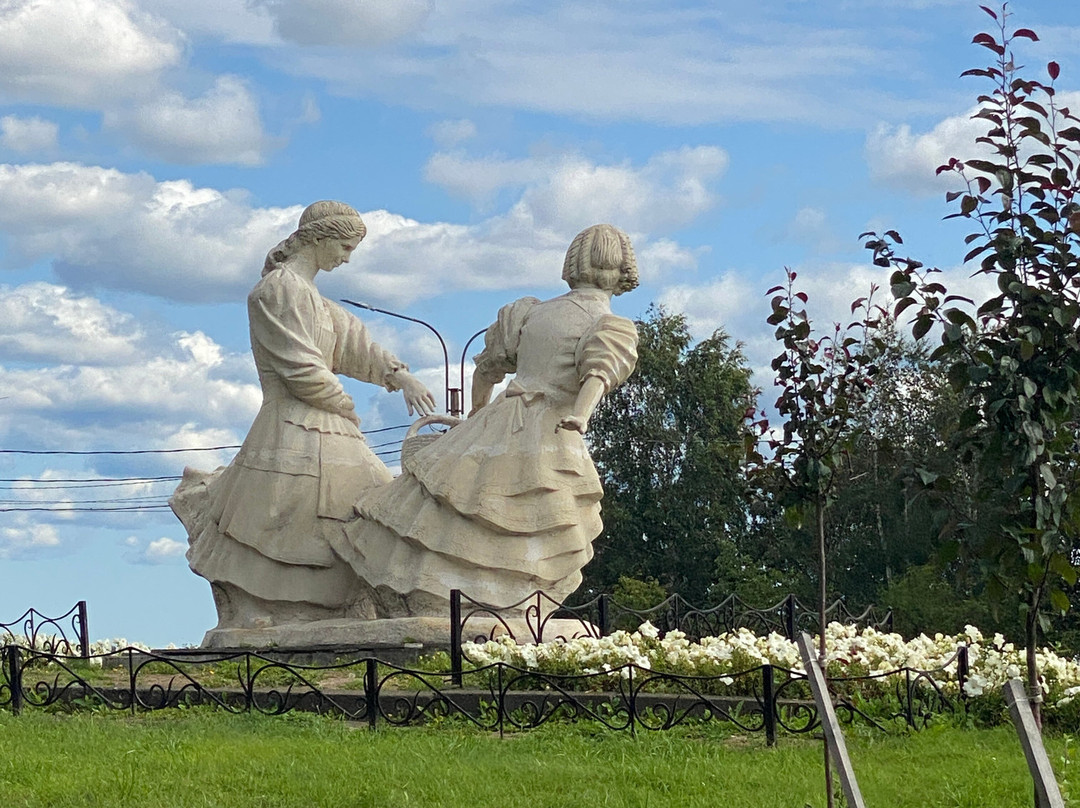 Sculpture Two Sisters-Sestroretsk必去景点