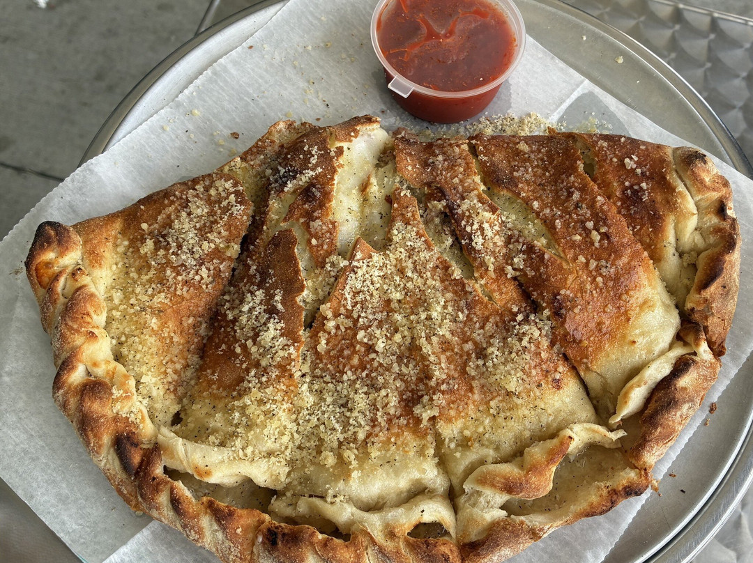 Cucinellas Pizzeria
