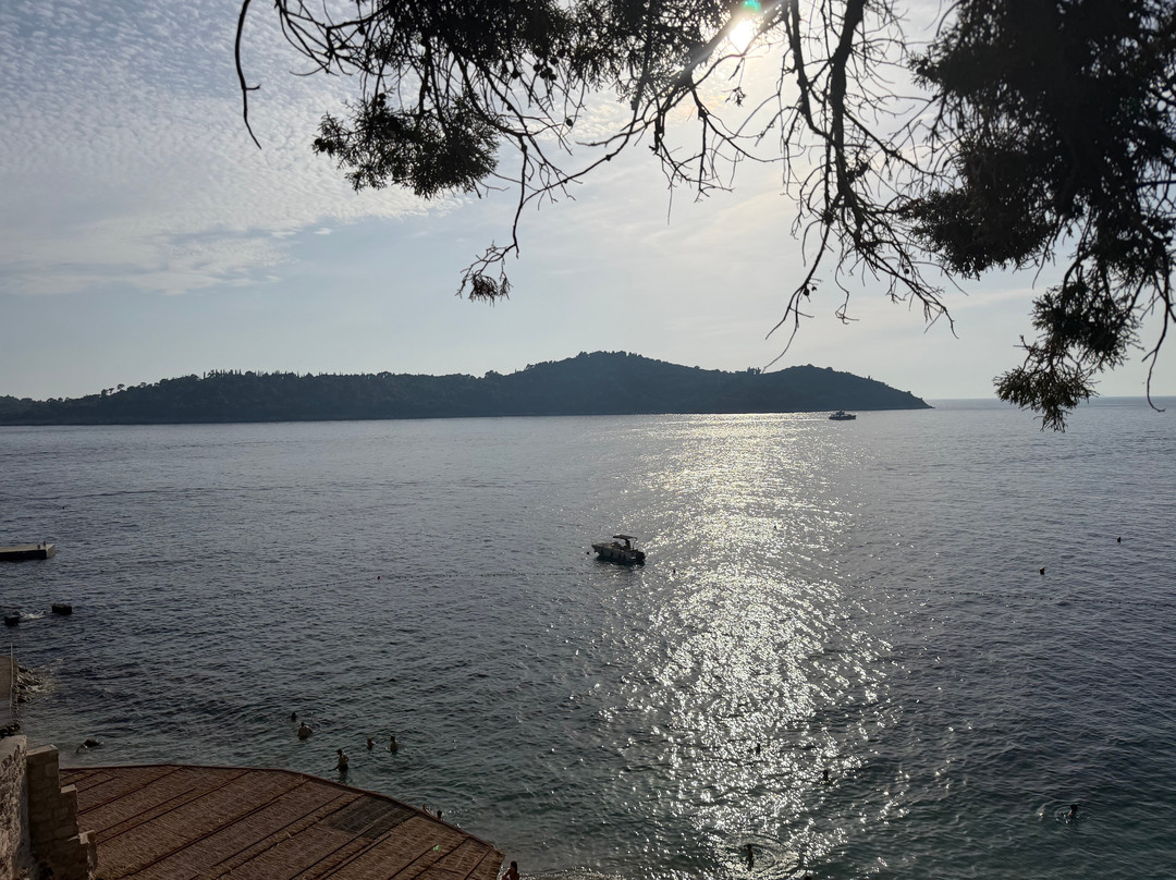 Sveti Jakov Beach-杜布罗夫尼克必去景点