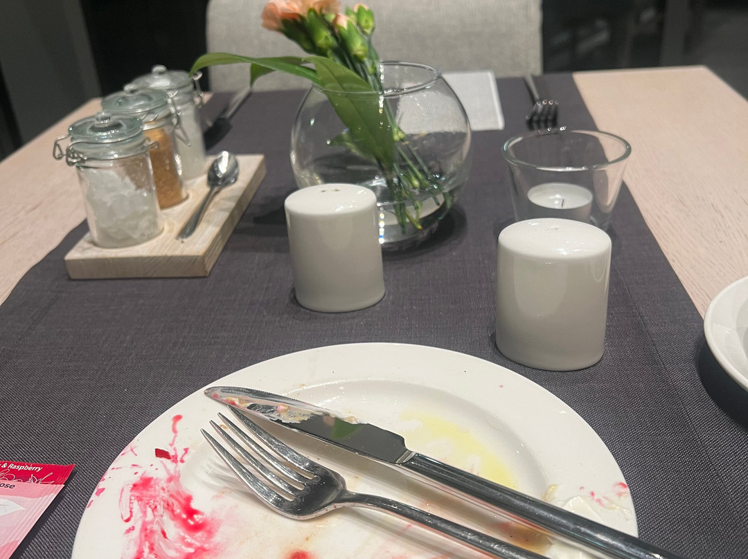 舒乌姆精品养生酒店主图