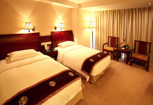 纳德大酒店主图