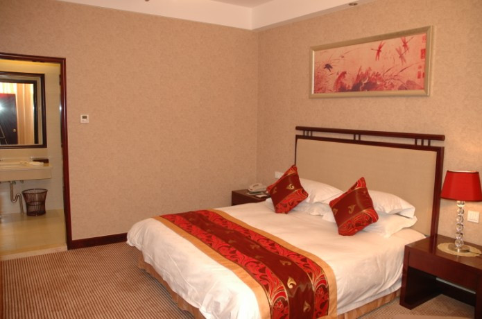 百瑞丽景酒店主图