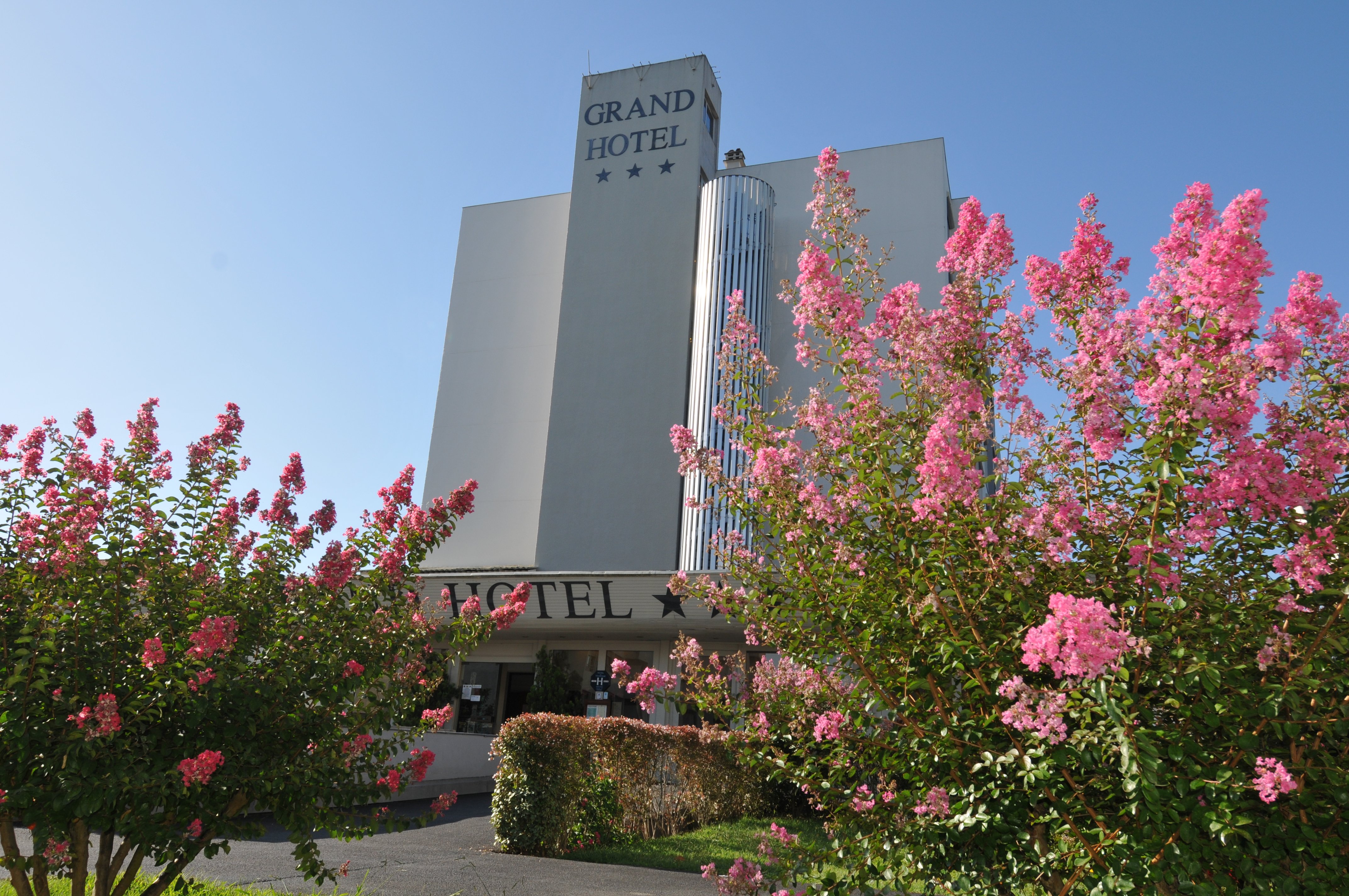 Grand Hotel-官方