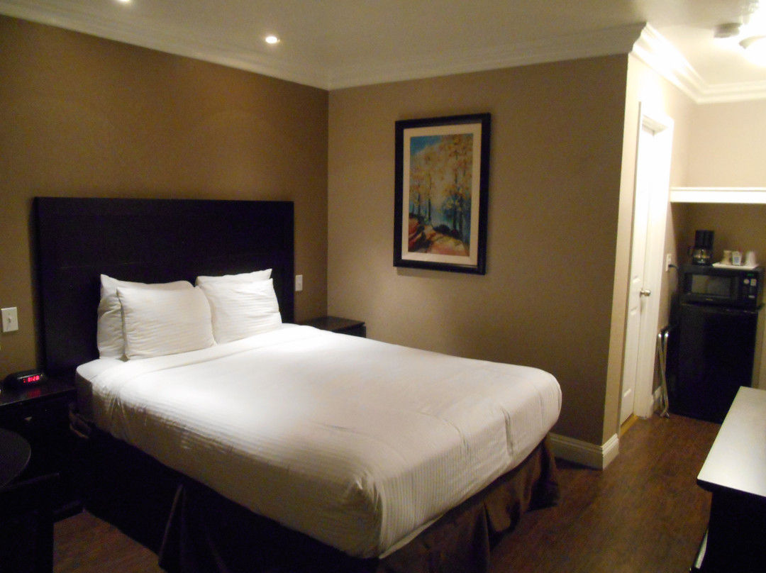 隆波克酒店住宿-Lotus of Lompoc - A Great Hospitality Inn