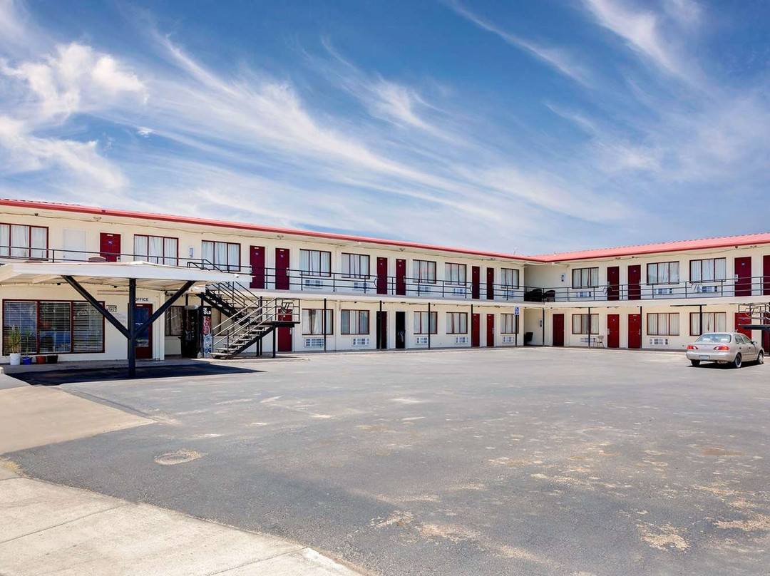 Knights Inn Big Spring主图