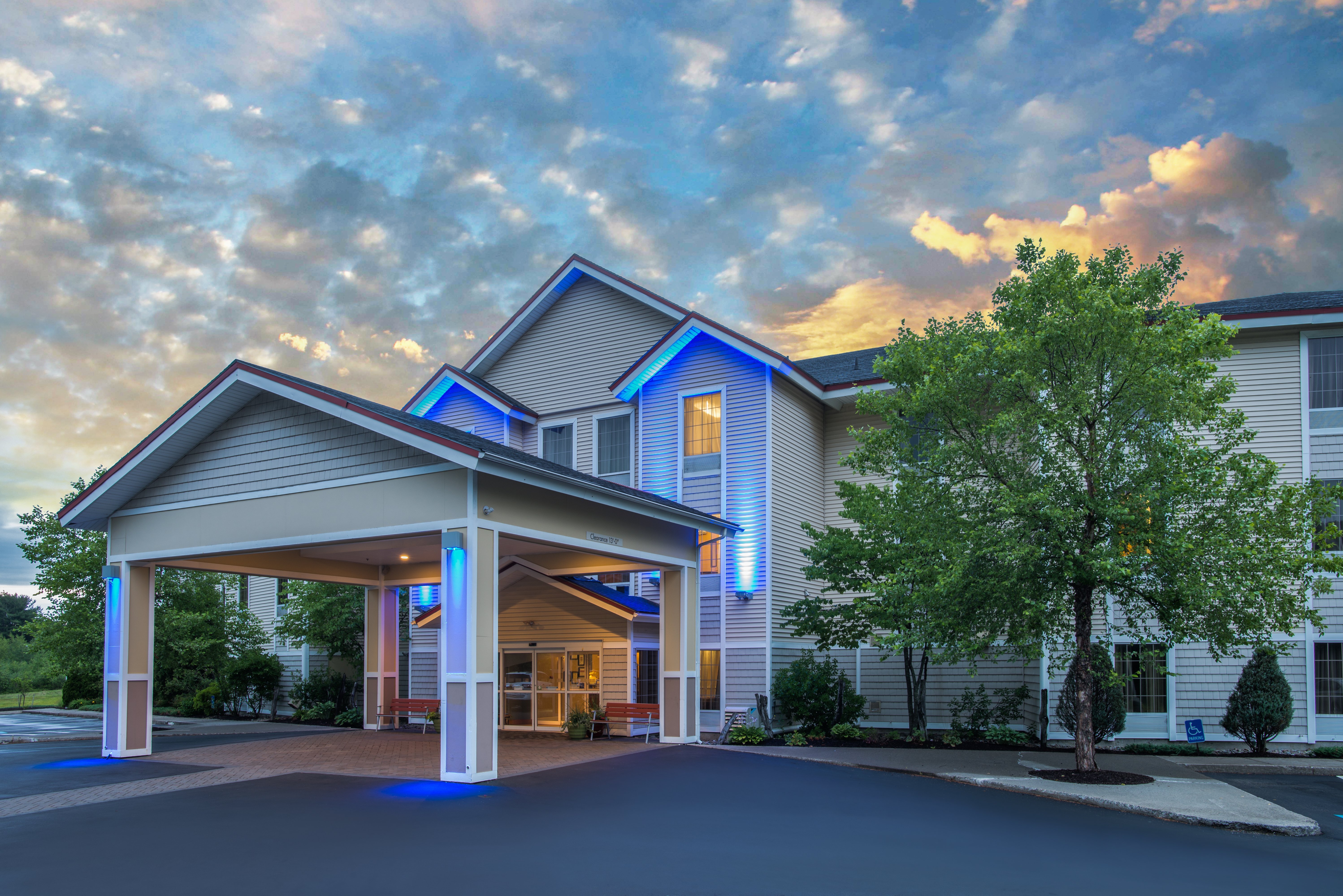 Holiday Inn Express & Suites Brattleboro, an IHG Hotel-官方