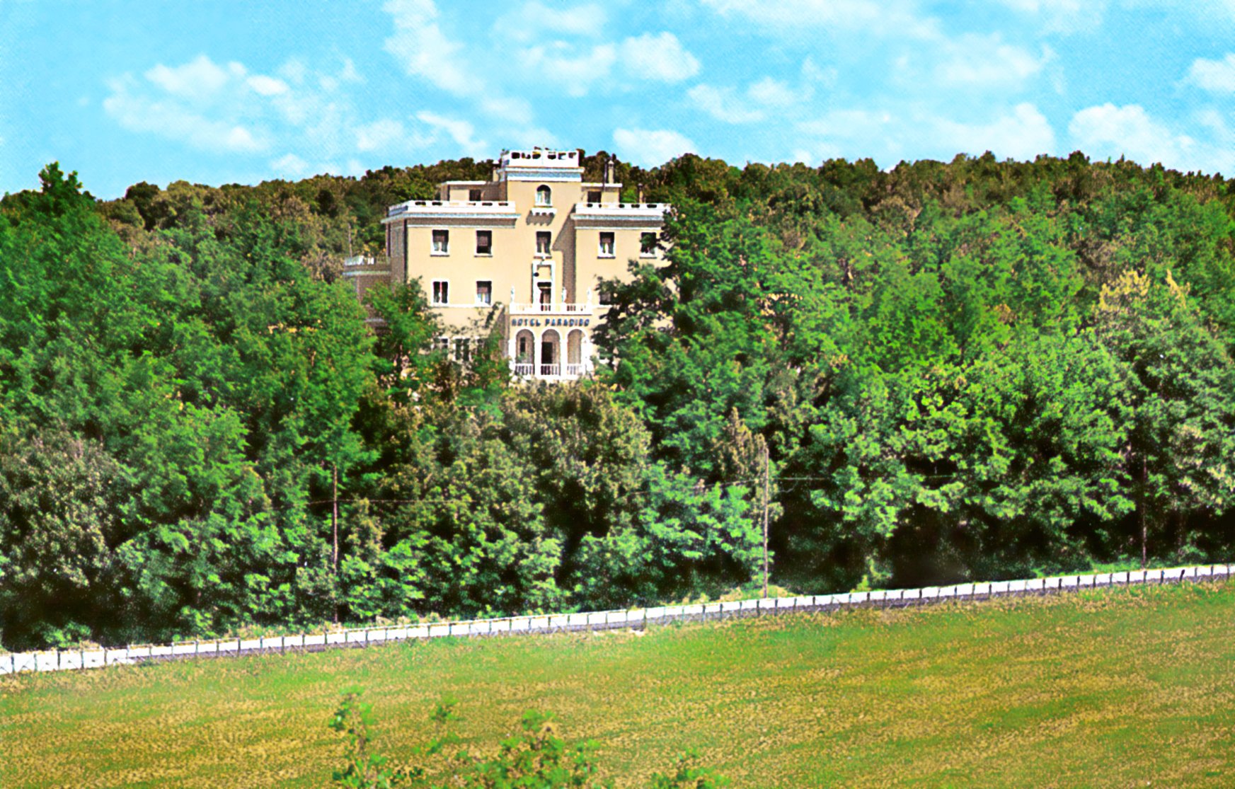 Albergo Paradiso-官方
