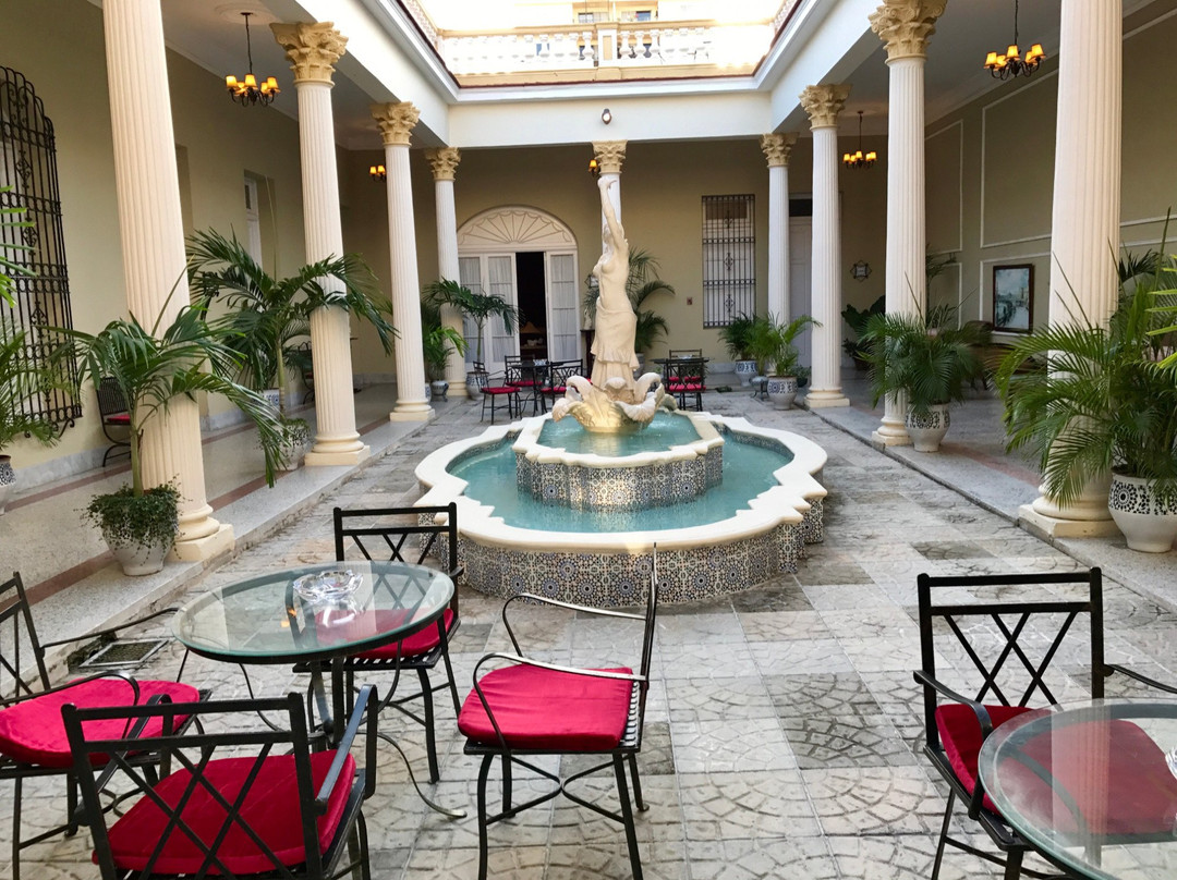 Hotel E La Sevillana