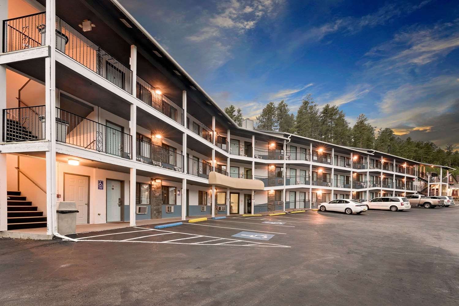 Super 8 by Wyndham Keystone/Mt. Rushmore-官方