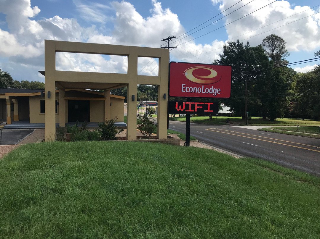 Super 8 by Wyndham Palestine TX主图