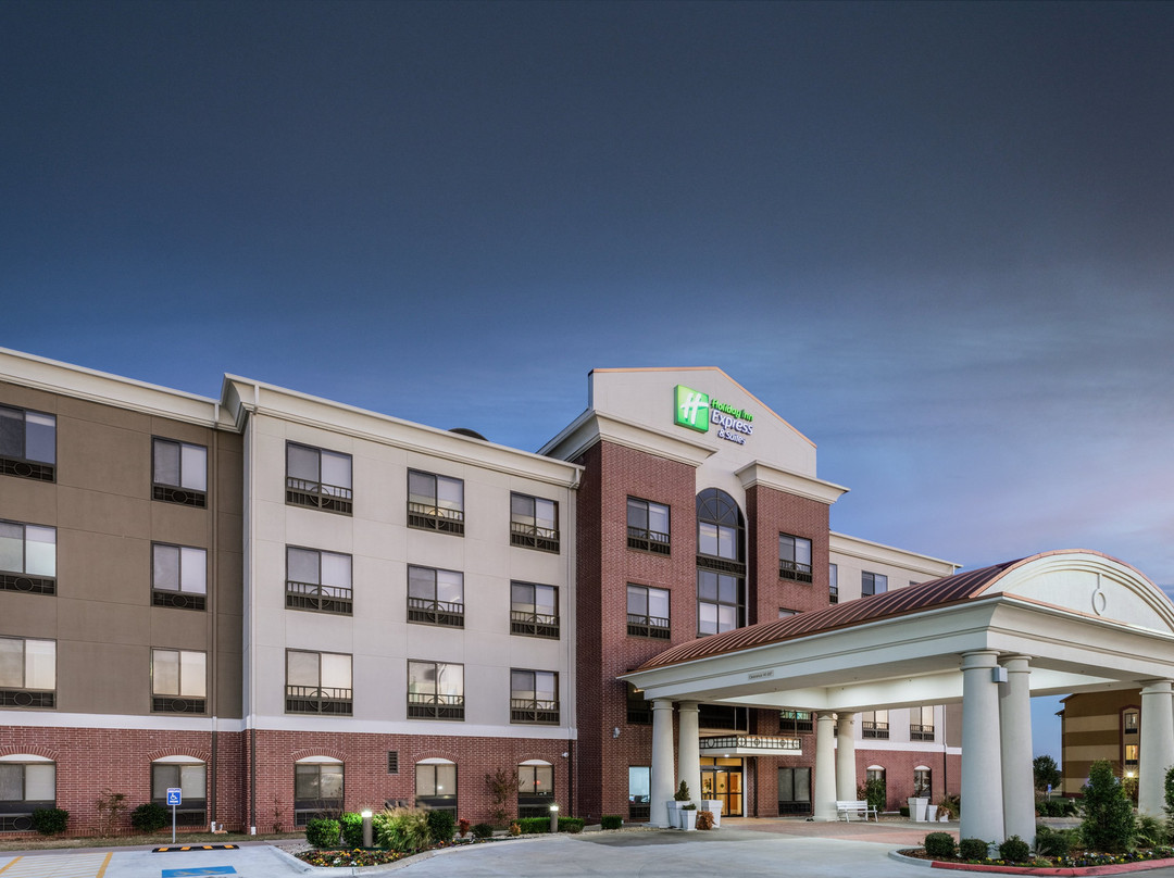 Holiday Inn Express & Suites Pryor By IHG主图