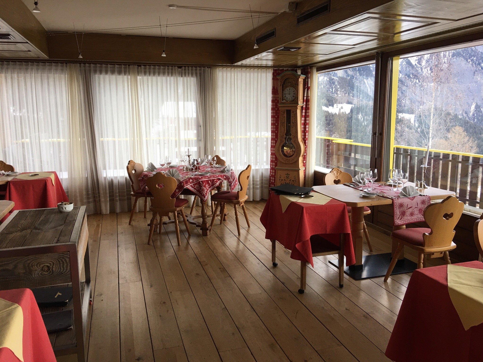 Golden Tulip Ovronnaz Lardeve-官方