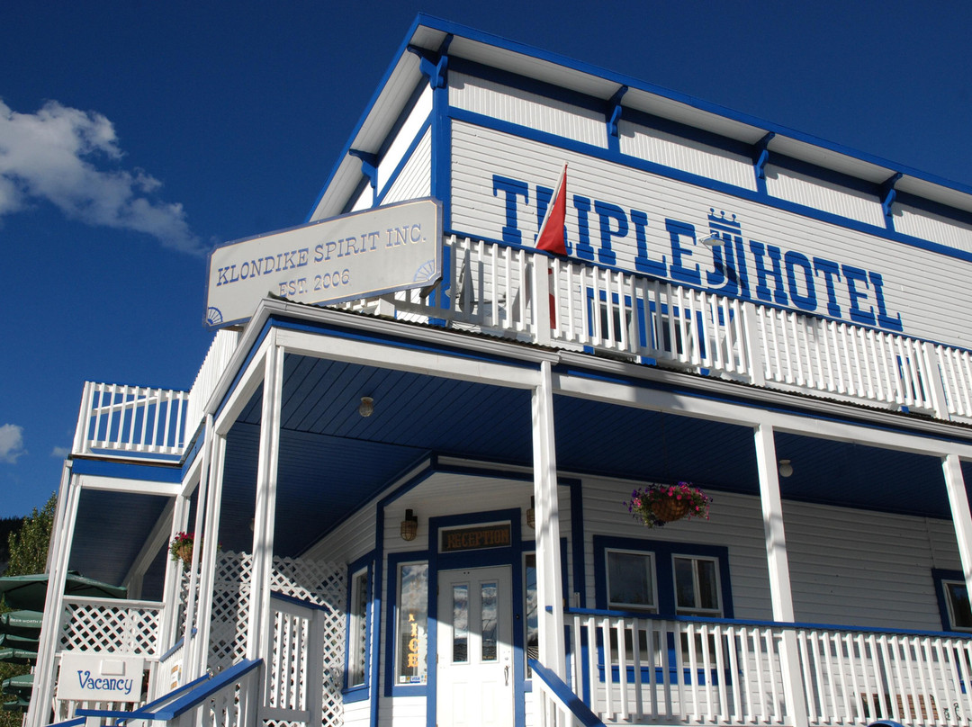 道森市酒店住宿-Triple J Hotel and Cabins