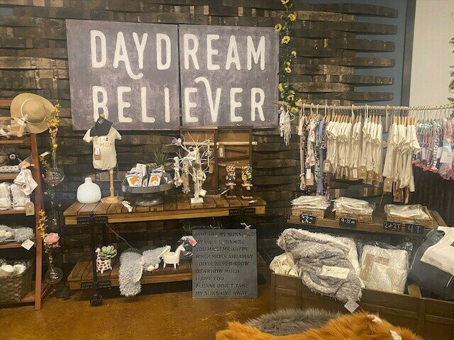 Mackenzie's Flowers-鲍灵格林必去景点