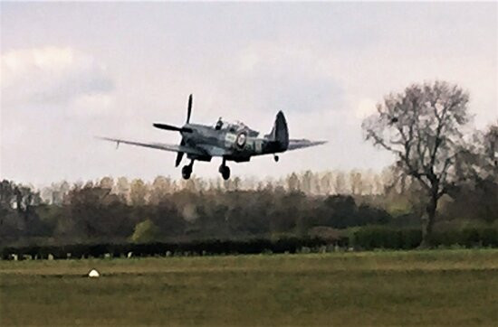 Headcorn Aerodrome景点图片