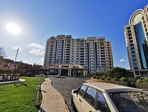 巴达马达凯宾斯基酒店主图