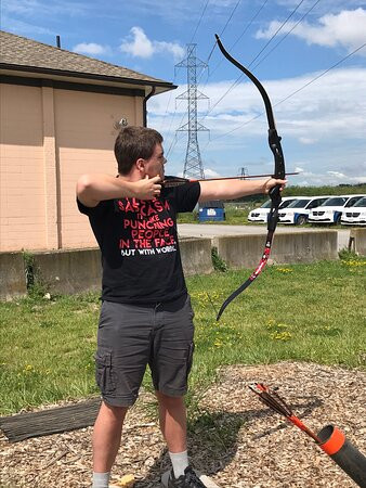 Barefoot Bushcraft-Thorold必去景点