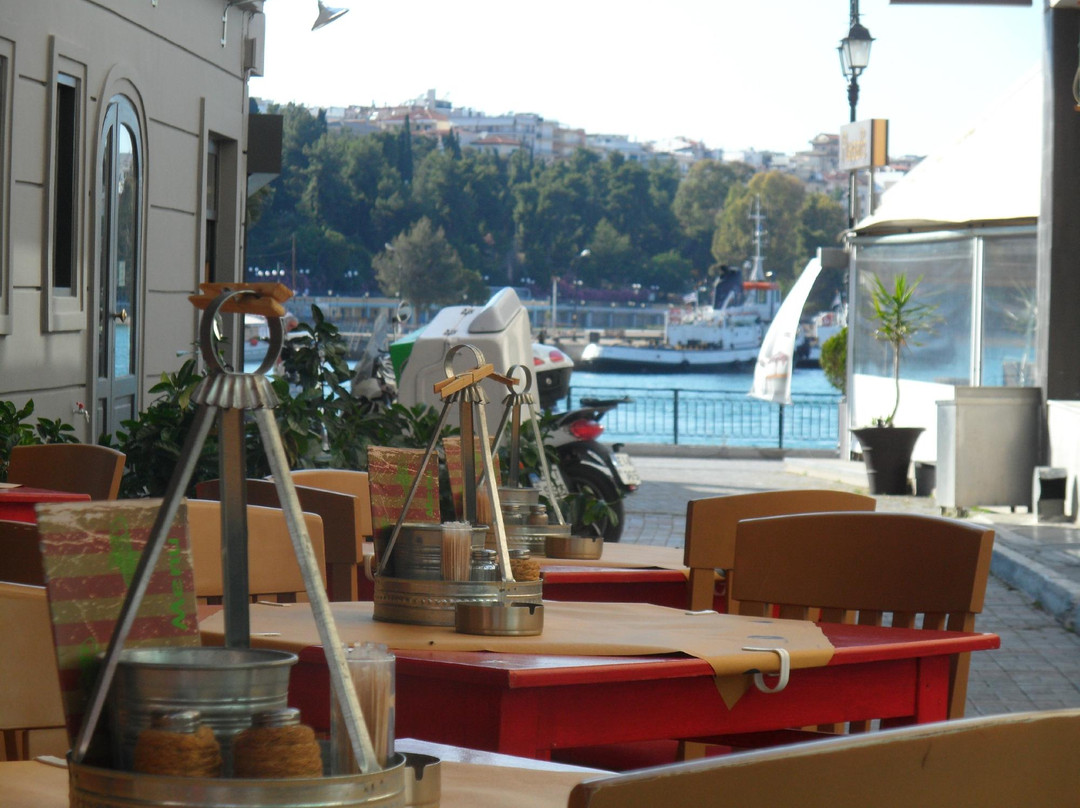 Bes k Pies Fishtavern