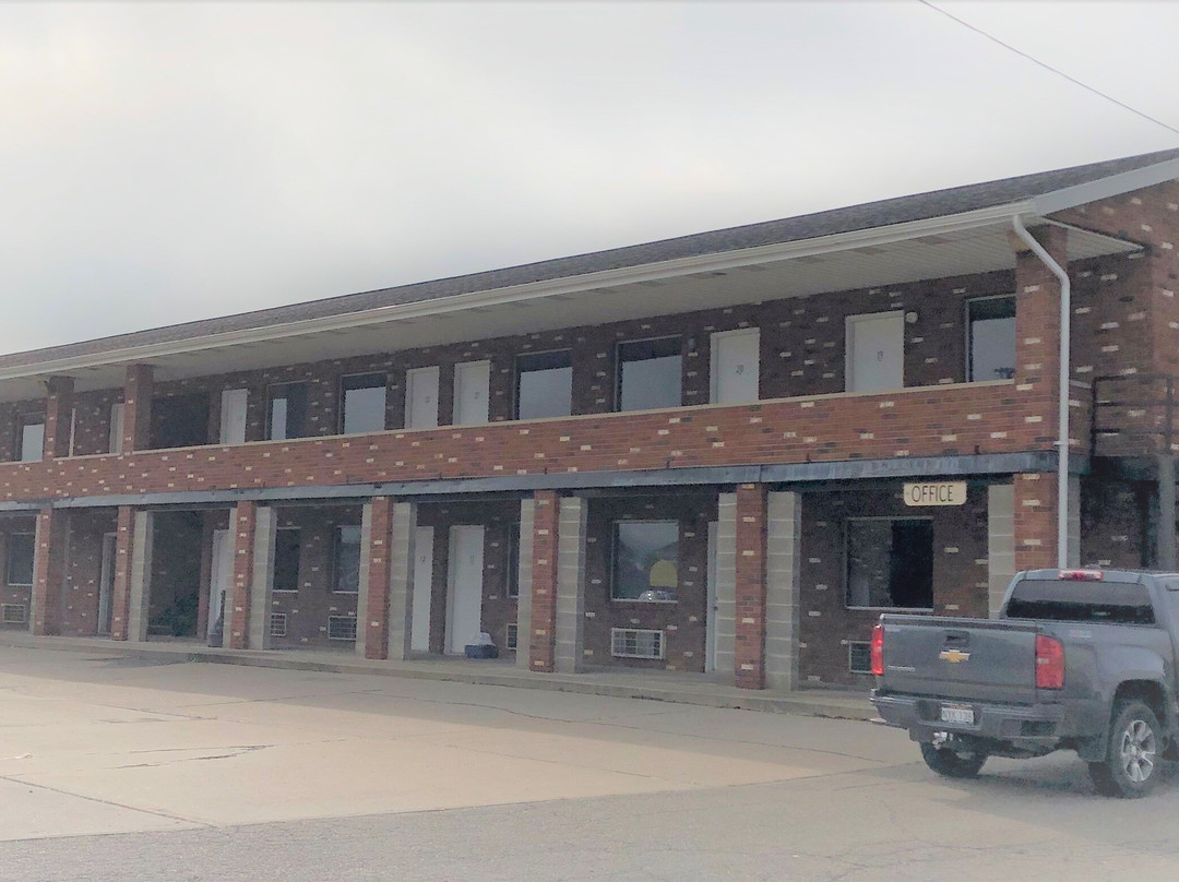 Moundsville Plaza Motel