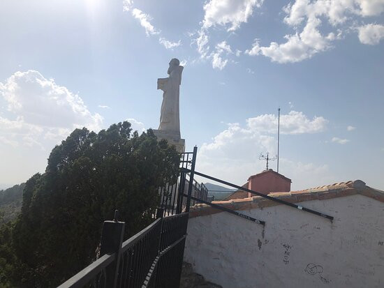 Ermita de San Felices de Bilibio-哈罗必去景点