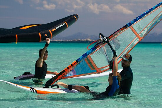 Bonifacio Windsurf景点图片