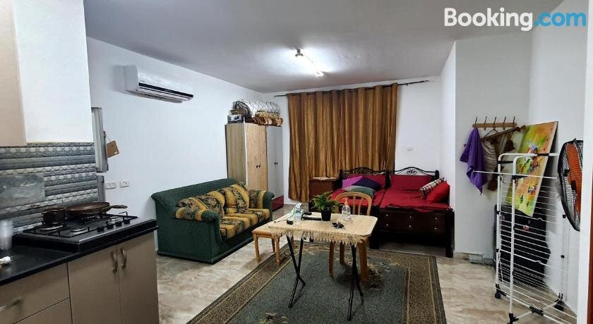 Al Raya Suites Apartment
