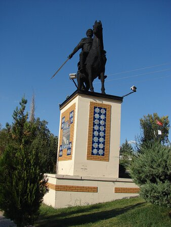 BATTALGAZİ KAVŞAĞI’NA BATTALGAZİ HEYKELİ-Malatya必去景点