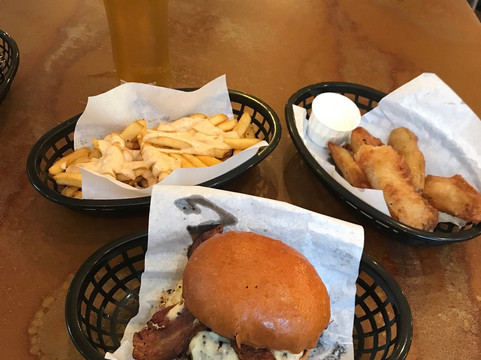 The Meat Shack主图