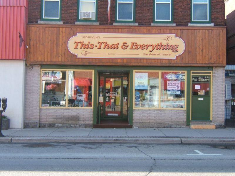 Gananoque's This That & Everything-加纳诺克必去景点