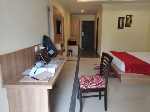 GK康年大酒店主图