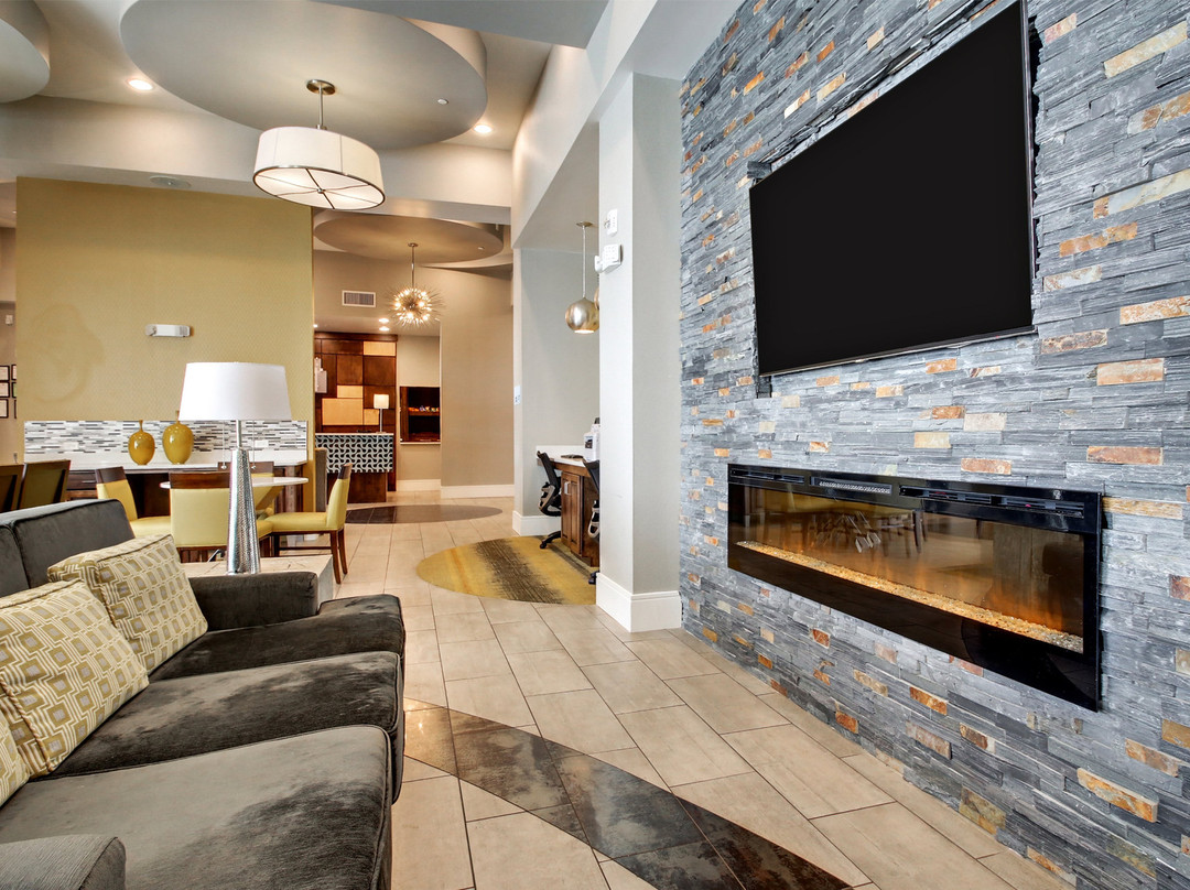 Holiday Inn Express & Suites Albany By IHG主图