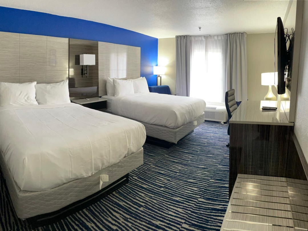 Comfort Inn & Suites主图