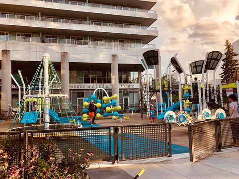 士嘉堡中心-多伦多必去景点