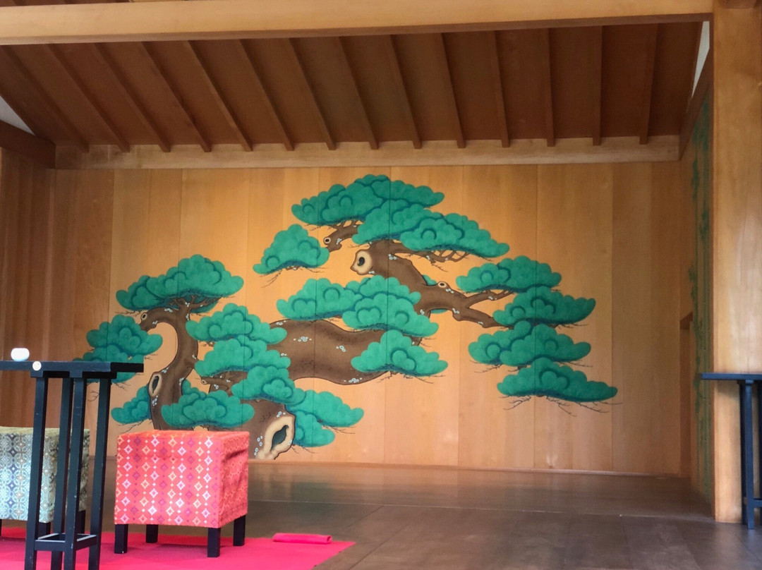Asagaya Jinmeigu-杉并区必去景点