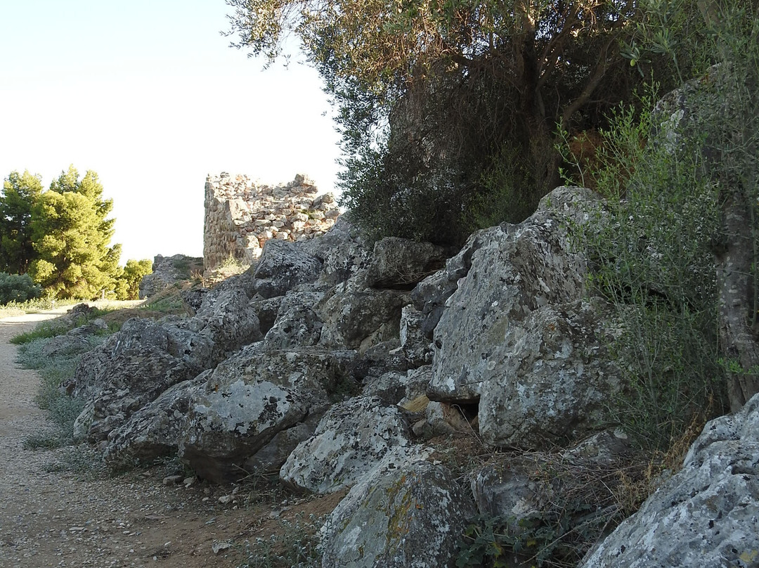 Tiryns-纳夫普利翁必去景点