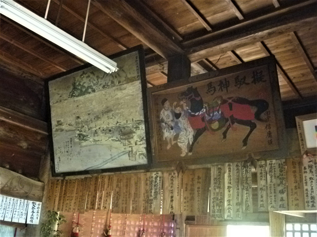 Suba Amami Shrine Haiden景点图片